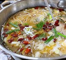 Sour Cabbage Pork Trotter Hot Pot