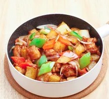 Potato Stir-Fried Chicken