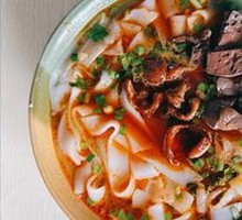 Intestine and Blood Rice Noodles