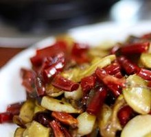 Stir-fried Hand-Responsive Mushroom