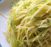 Sliced Potatoes with Green Pepper