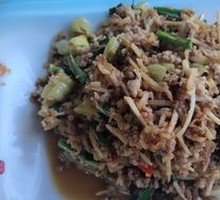 Sour Bamboo Shoots Stir-Fried with Minced Pork