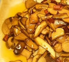 Dried Chili with Hand-Quick Mushroom