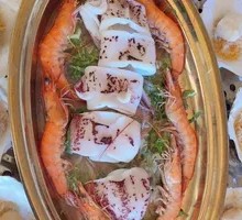 Mountain and Sea Pot