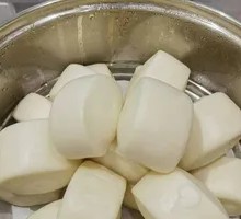 Old Dough Steamed Bun