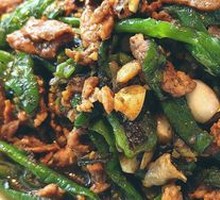 Zhangshu Port Pepper Stir-Fried with Pork
