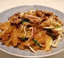 Dry-Fried Beef Rice Noodles