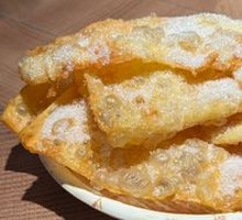 Dali Rose Milk Fan Roll