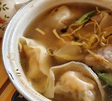 Flying Fish Roe and Salted Egg Yolk Wontons