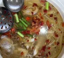 Sour Cabbage Pork Trotter Pot