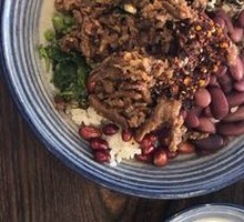 Sour Pickled Bean and Beef Rice
