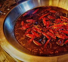 秘制红汤锅