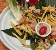 Green Mango and Shrimp Salad