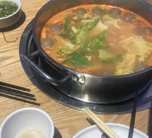 Tomato Sour Soup Pot