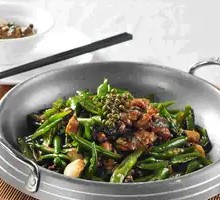 Spicy Green Pepper Chicken