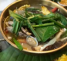 Thai Tom Yum Noodle Soup