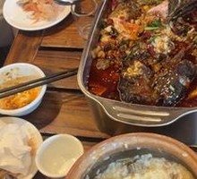 Fried Stinky Tofu with Grilled Spiny Lobster Fish