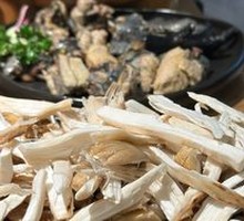 Stir-fried Chicken of the Woods Mushroom