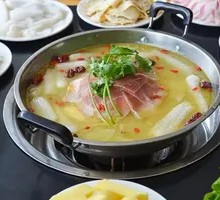 Zhaotong Gastrodia Ham Chicken