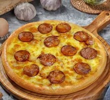 Sichuan Spicy Sausage Pizza