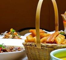 Fried Dough with Soybean Porridge