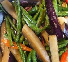 Eggplant and Green Beans Stew
