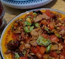 Tomato and Chili Stir-fried Pork