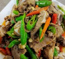 Stir-fried Pork Shank Bones
