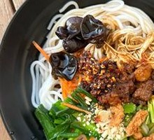 Colorful Cold Rice Noodles