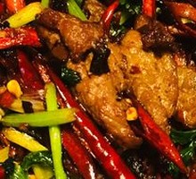 Stir-Fried Beef with Yellow Onion
