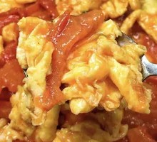 Tomato and Egg Stir-Fry