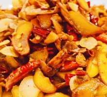 Stir-fried Hand-Responsive Mushroom