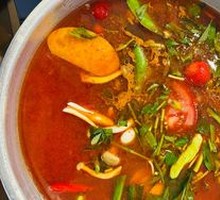 Spring Vegetable Sour Soup Pot