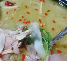 Health-Preserving Tianma Ham Chicken Pot