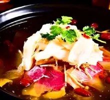 Ganoderma Chicken with Ham