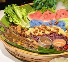 Hand-Grabbed Rice