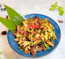 Pomegranate Blossom Stir-Fried with Preserved Pork