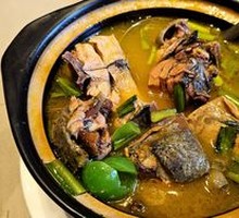 Plum-Braised Chicken