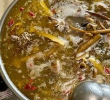 Ham and Chicken Stew with Broccoli