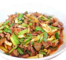 Stir-fried Pork with Garlic Greens