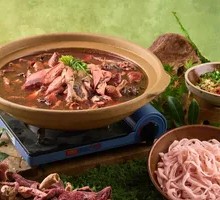 Red Mushroom Stewed Chicken