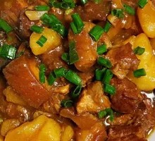 Braised Pork with Potato Rice Bowl