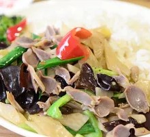 Pickled Pepper Chicken Offal Rice