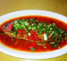 Spicy Carp with Small Red Chilies