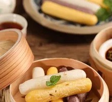 Thumb Dumpling Cake