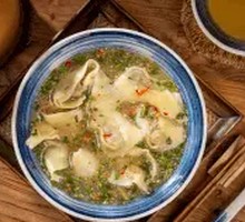 Dai-Style Large Dumplings