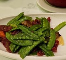 Stir-Fried Chinese Peas with Preserved Meat