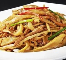 Stir-Fried Pork Belly with Glutinous Rice and Bamboo Shoots