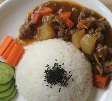 麻辣牛腩