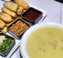 Fried Dough with Soybean Porridge